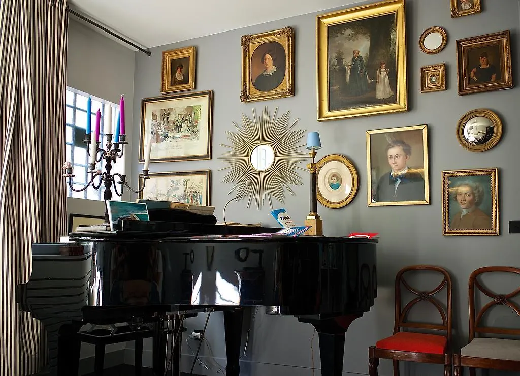 Villa Du Square, Luxury Guest House Paris 2*,  Frankreich