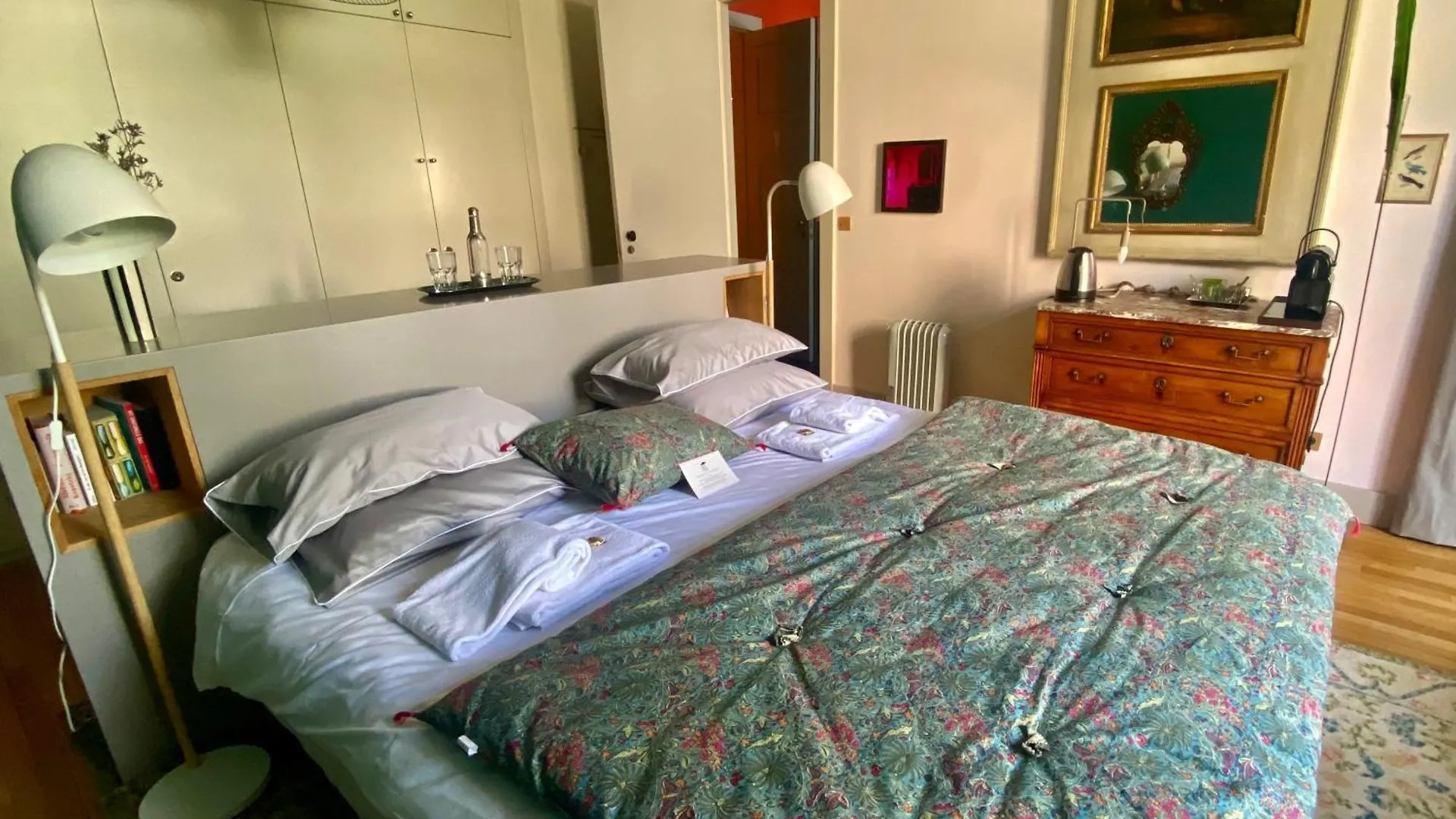 Villa Du Square, Luxury Guest House Paris 2*,  Frankreich