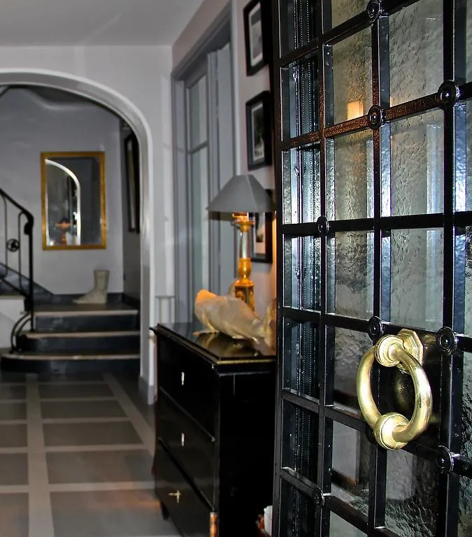 Villa Du Square, Luxury Guest House Paris Frühstückspension