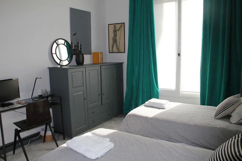Villa Du Square, Luxury Guest House Paris 2*,  Frankreich
