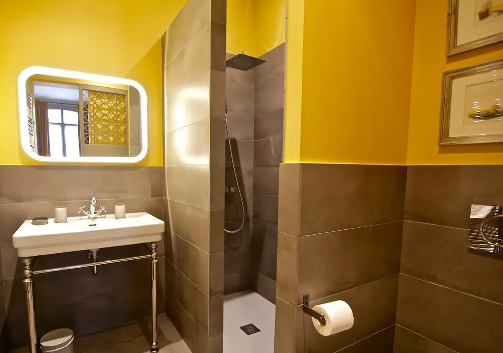 Villa Du Square, Luxury Guest House Paris