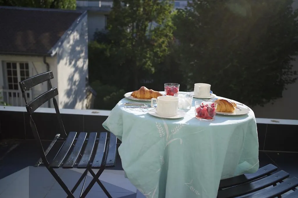 Villa Du Square, Luxury Guest House Parigi