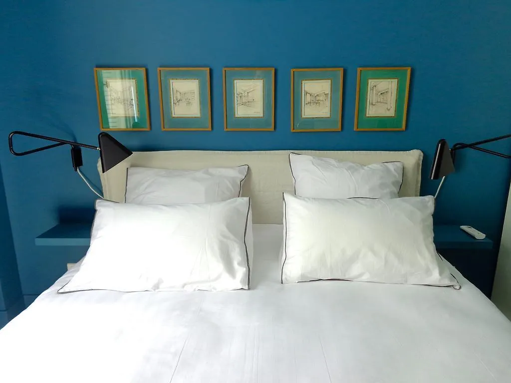 Villa Du Square, Luxury Guest House Parigi